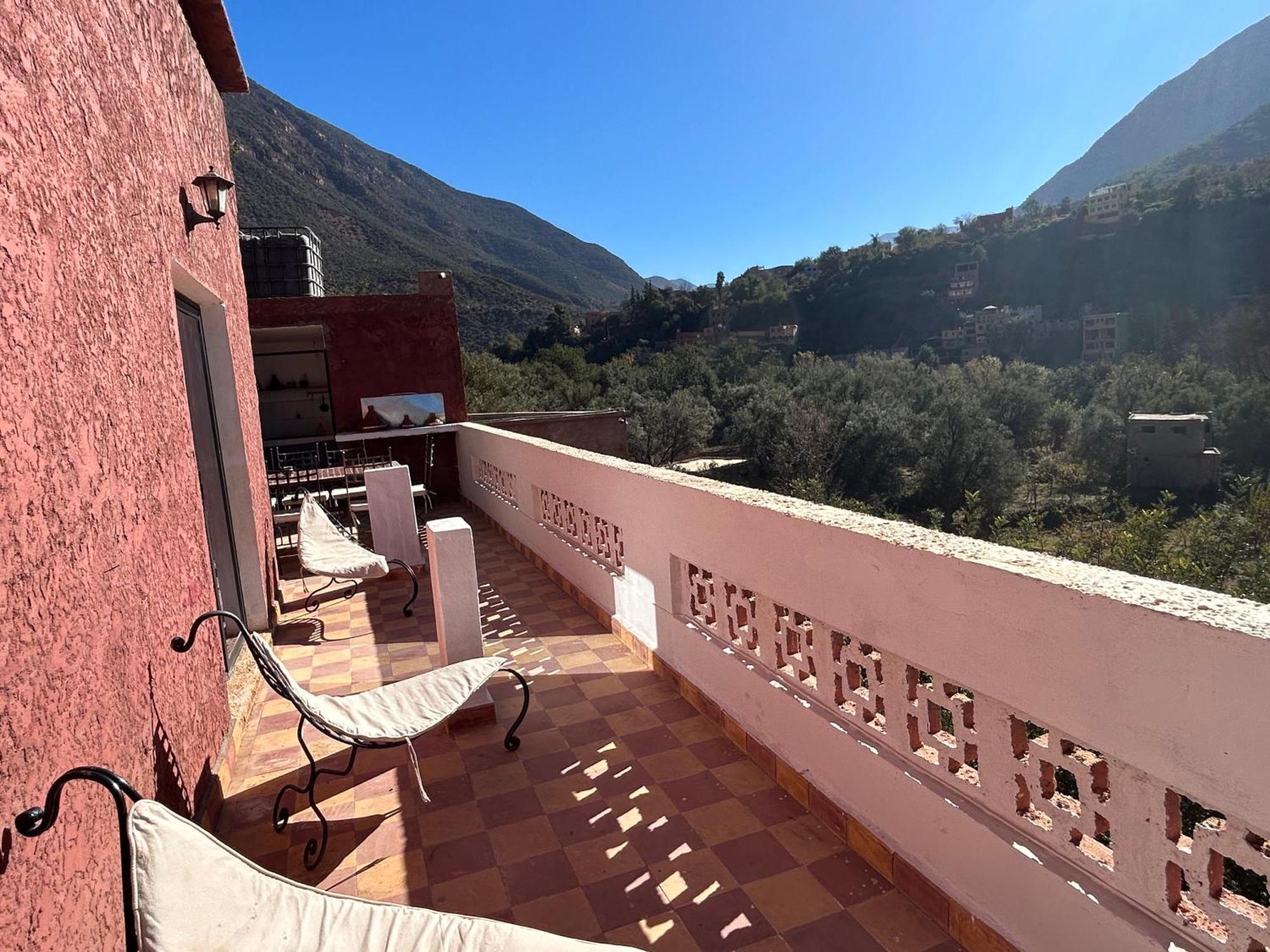 Chez Yahia, Au Coeur De L'Ourika Hotel Exterior foto