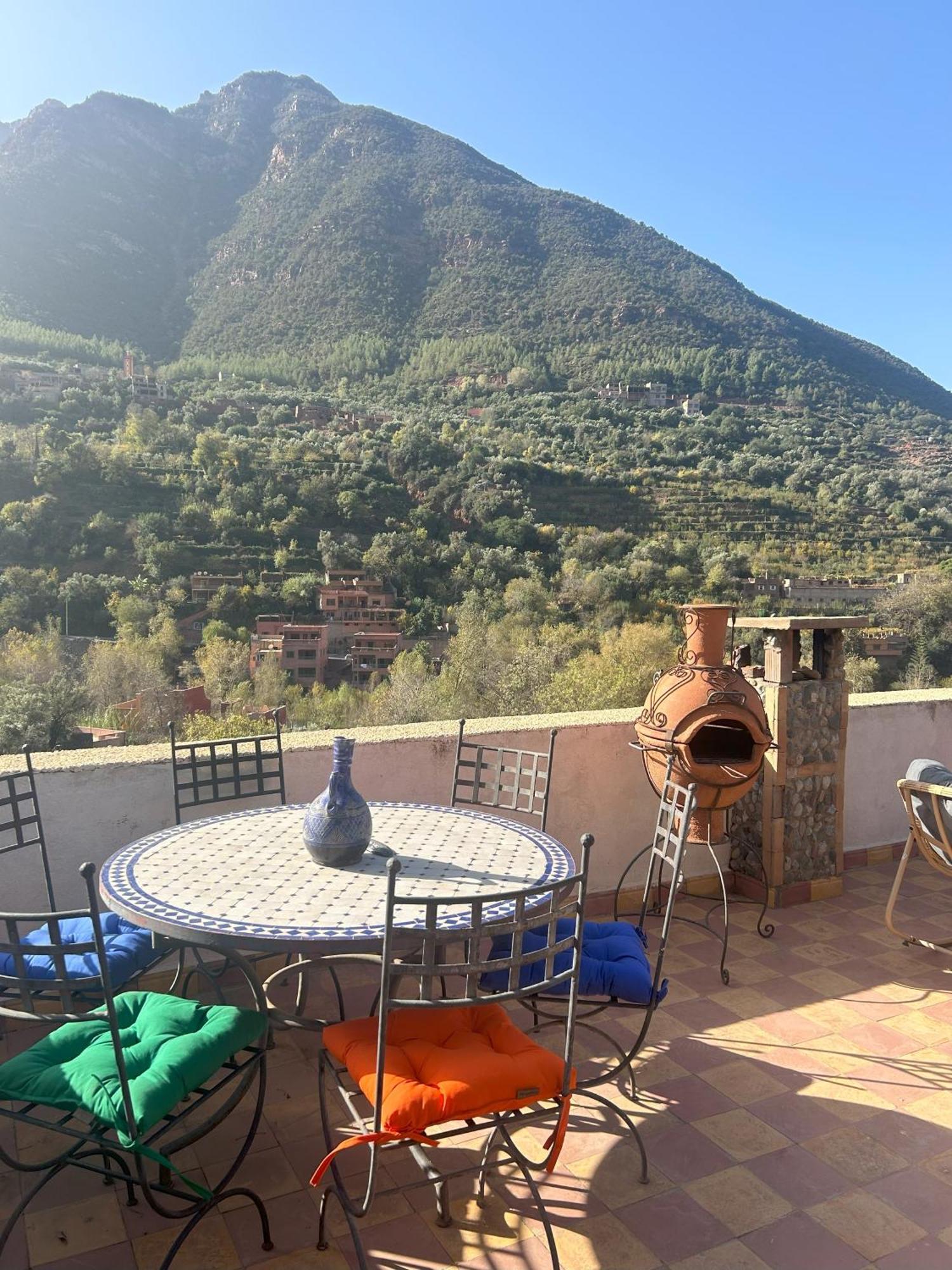 Chez Yahia, Au Coeur De L'Ourika Hotel Exterior foto