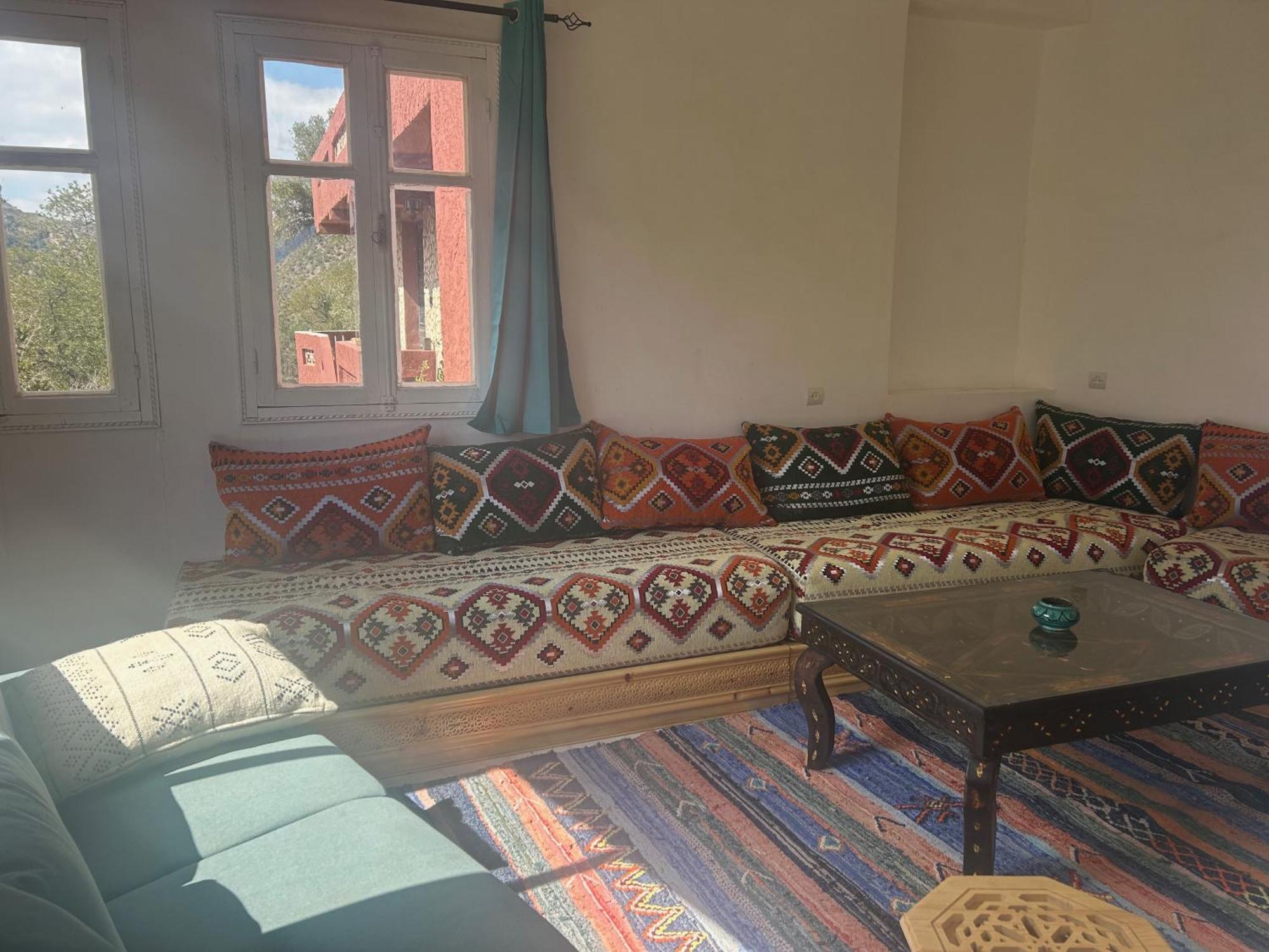 Chez Yahia, Au Coeur De L'Ourika Hotel Exterior foto